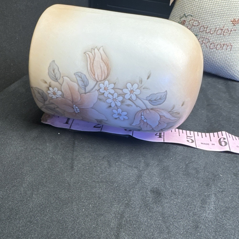 Beautiful Powder Room Decor. - Picture 12 of 14